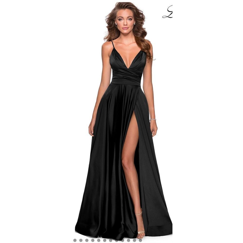 La Femme V-Neck Long A-Line Prom Dress 28607 in Black NWT Size 8